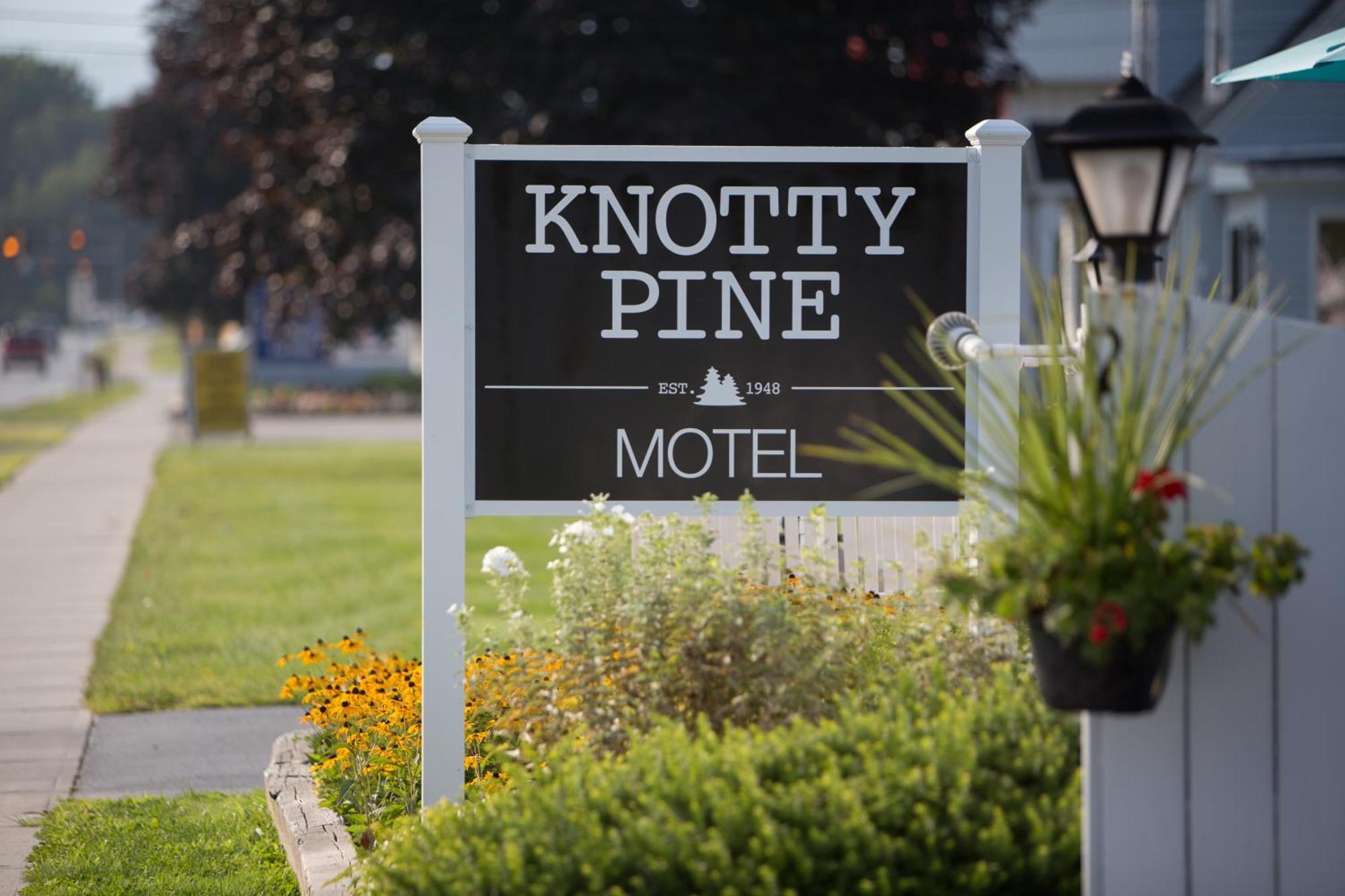 בנינגטון Knotty Pine Motel מראה חיצוני תמונה