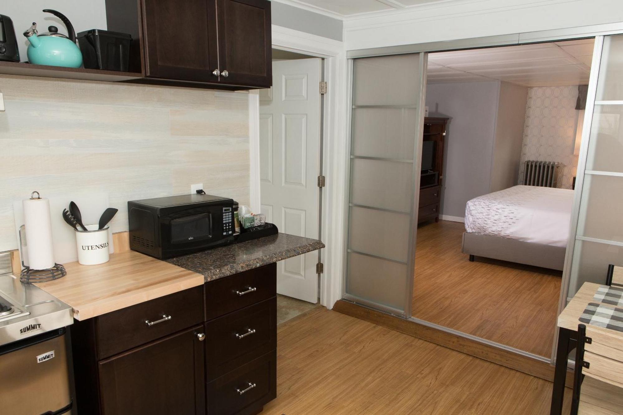 בנינגטון Knotty Pine Motel מראה חיצוני תמונה