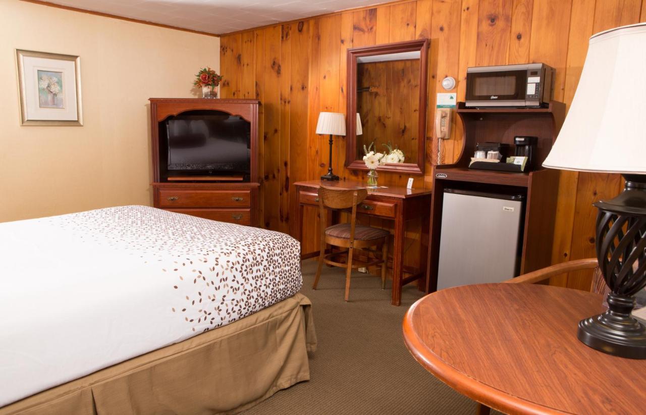 בנינגטון Knotty Pine Motel מראה חיצוני תמונה